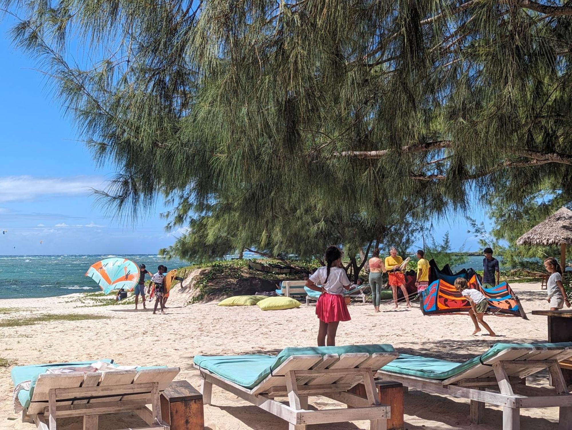 Ocean Lodge Kite & Windsurf Antsiranana Luaran gambar