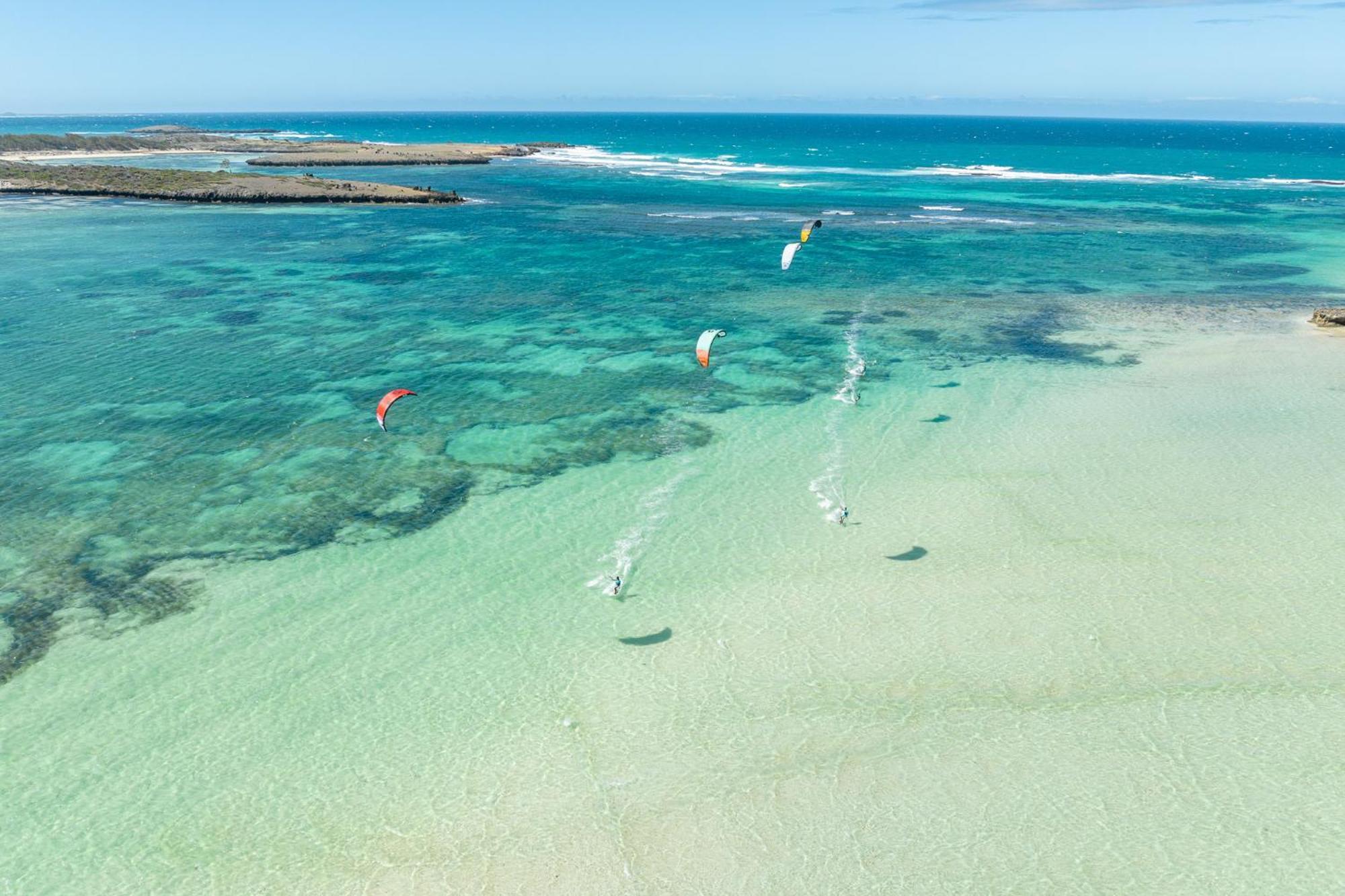 Ocean Lodge Kite & Windsurf Antsiranana Luaran gambar